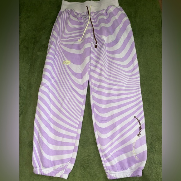 BRAND NEW Nike Sweatshirt & Sweatpants, Size: Medium - Picture 4 of 5